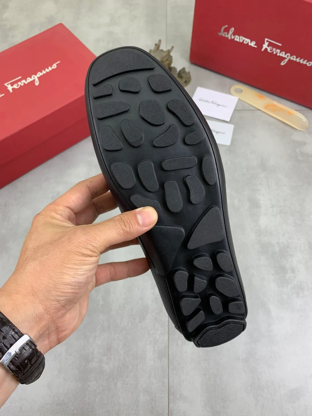 Men's men's shoes 💰P480 New high quality [Ferragamo/Ferragamo] The latest model in the counter Original imported calfskin, imported cowhide lining + original luxury metal buckle + original combination outsole Comparison without pressure Code number: 38-44 (45 customized)